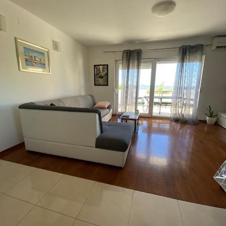 Apartamento Apartman Mila Kaštela Exterior foto