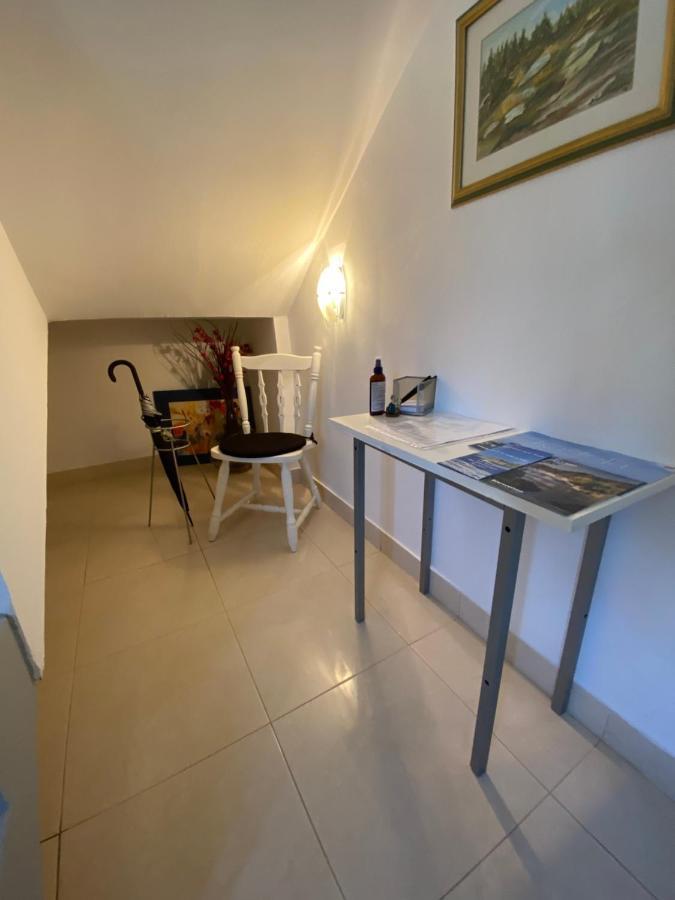 Apartamento Apartman Mila Kaštela Exterior foto