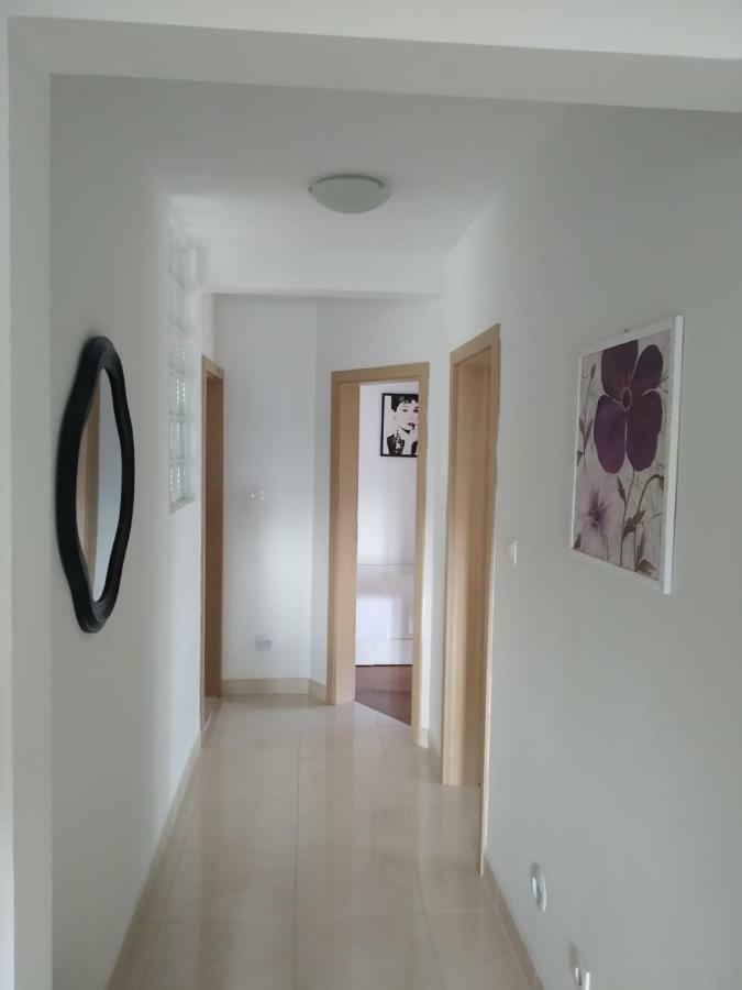 Apartamento Apartman Mila Kaštela Exterior foto